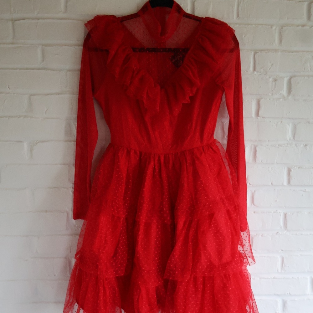 LYDIA DEETZ BEETLEJUICE HALLOWEEN COSTUME